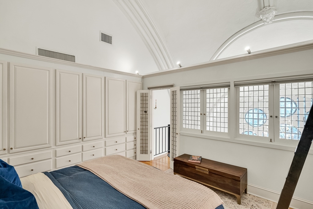 90 Park Street # 35 Property Photo 15