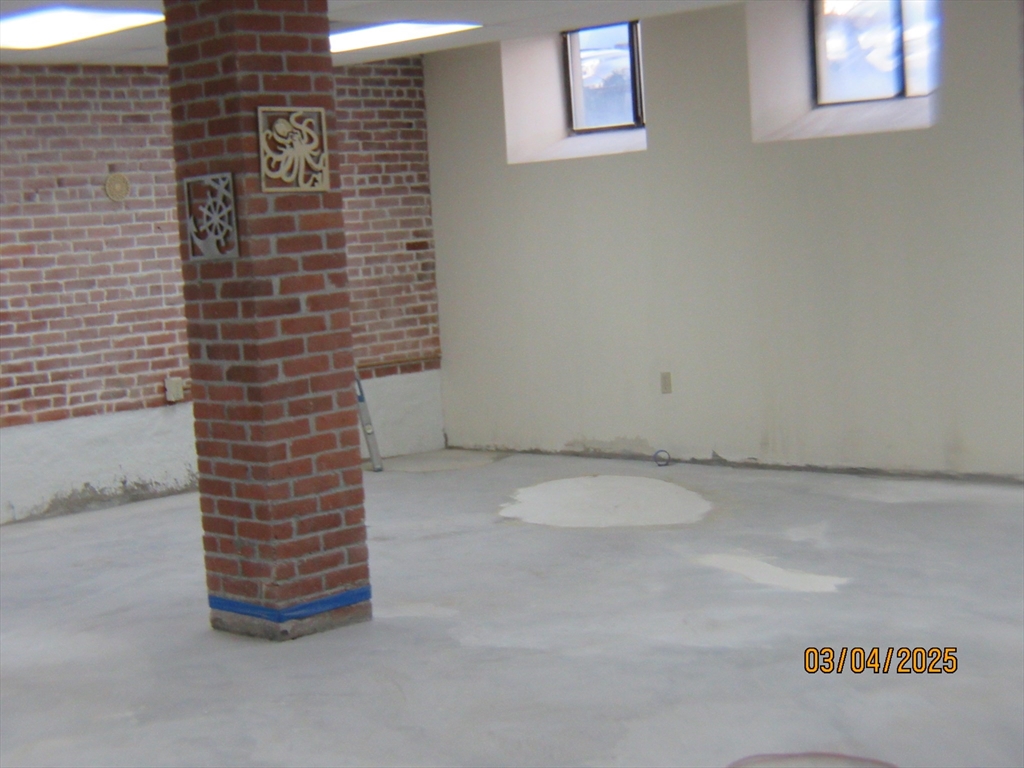 111 Willard St # B Property Photo 8