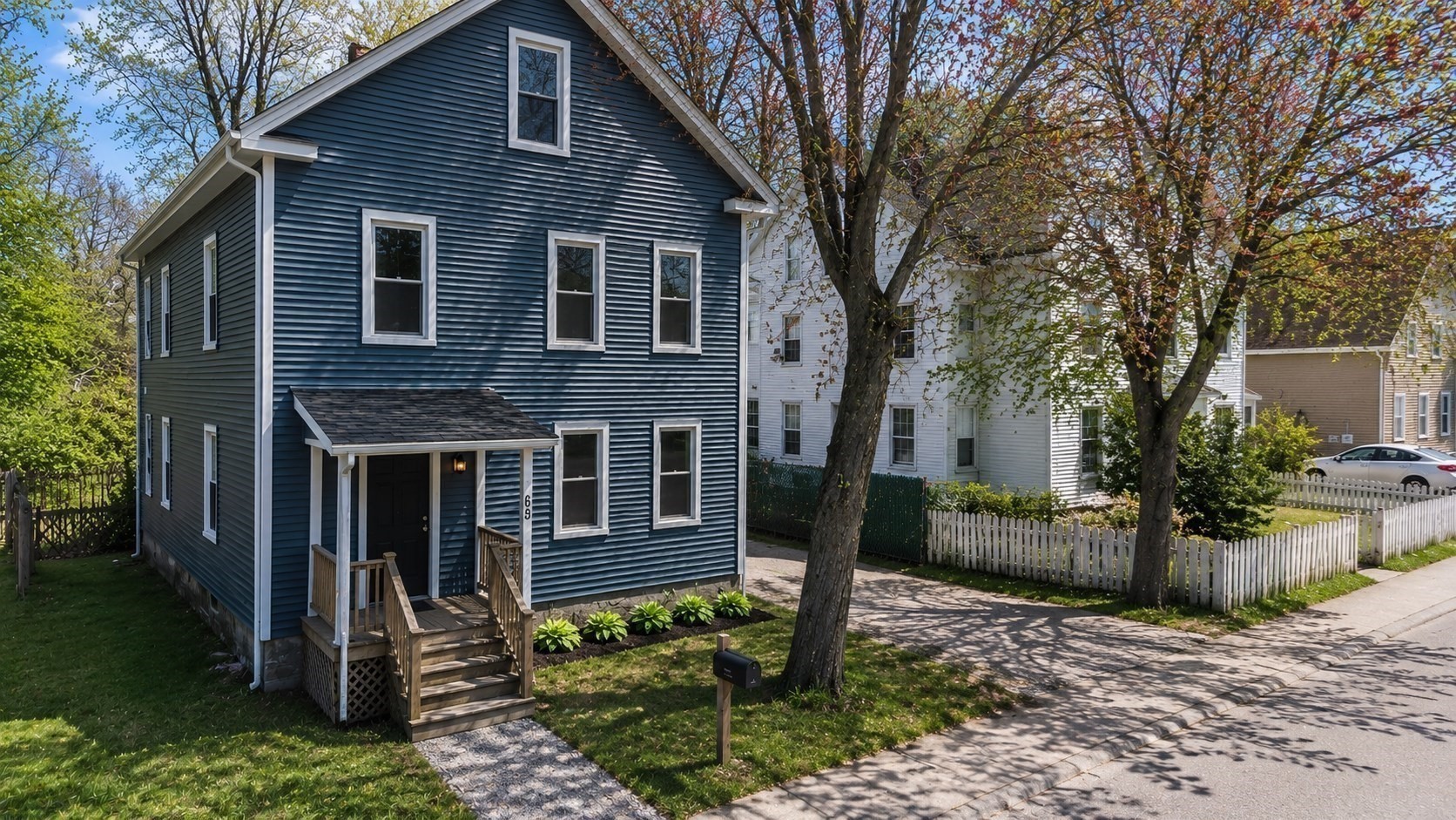 65 Oak Street Property Photo 4