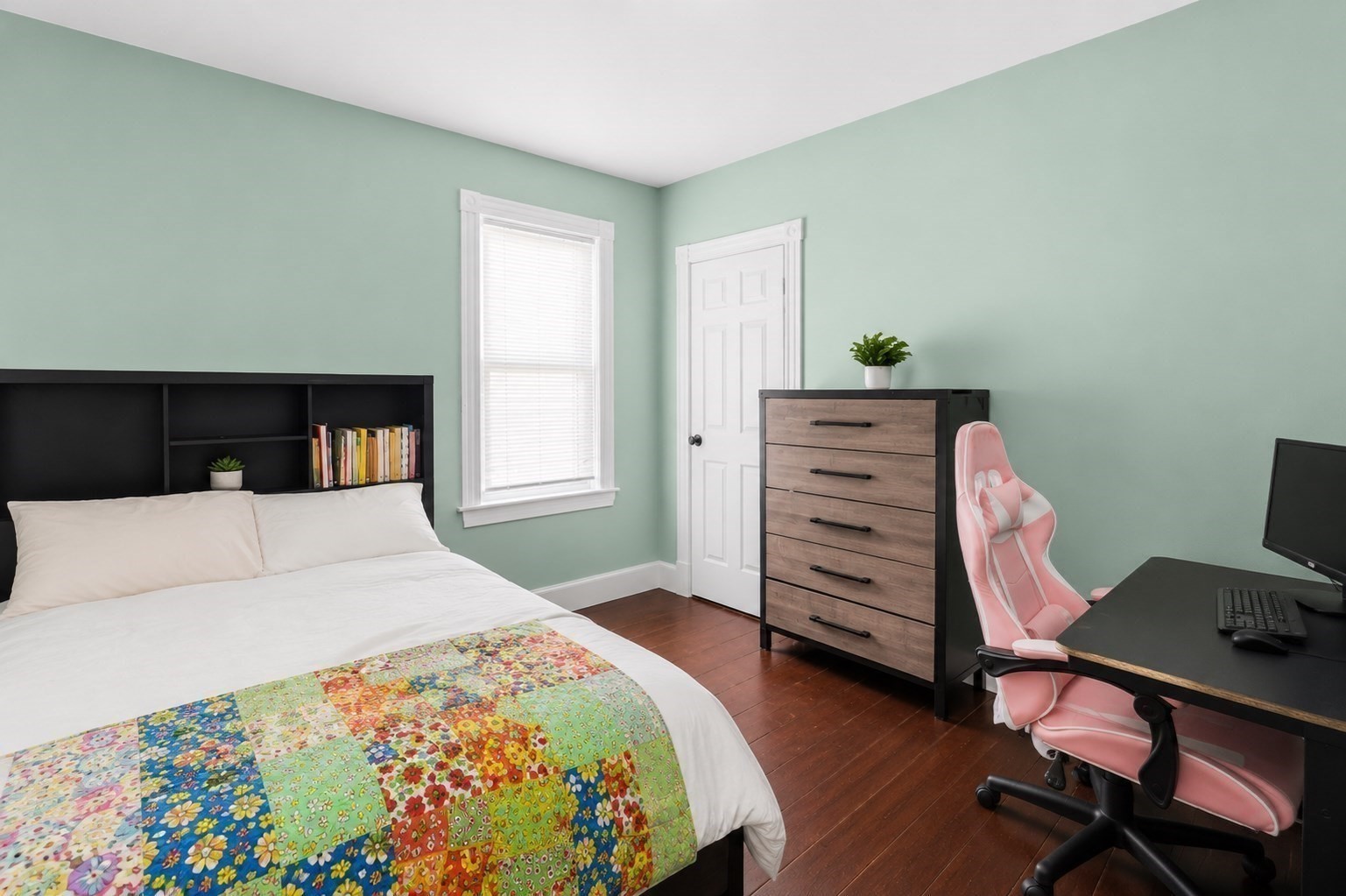 65 Oak Street Property Photo 13