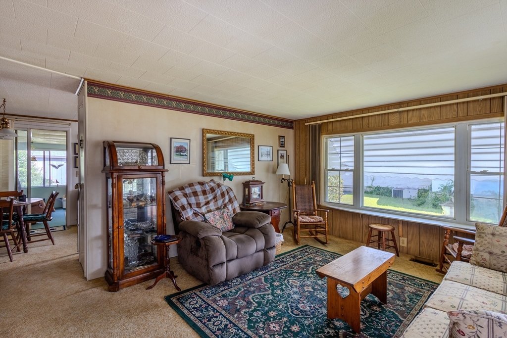 6 Coachman Terrace Property Photo 4
