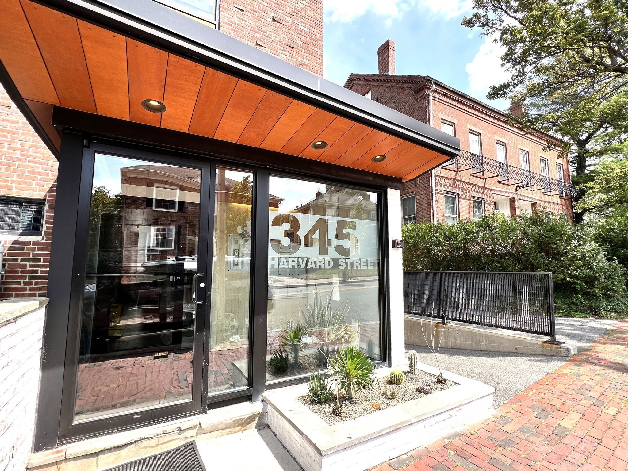 345 Harvard St # 4E Property Photo 1
