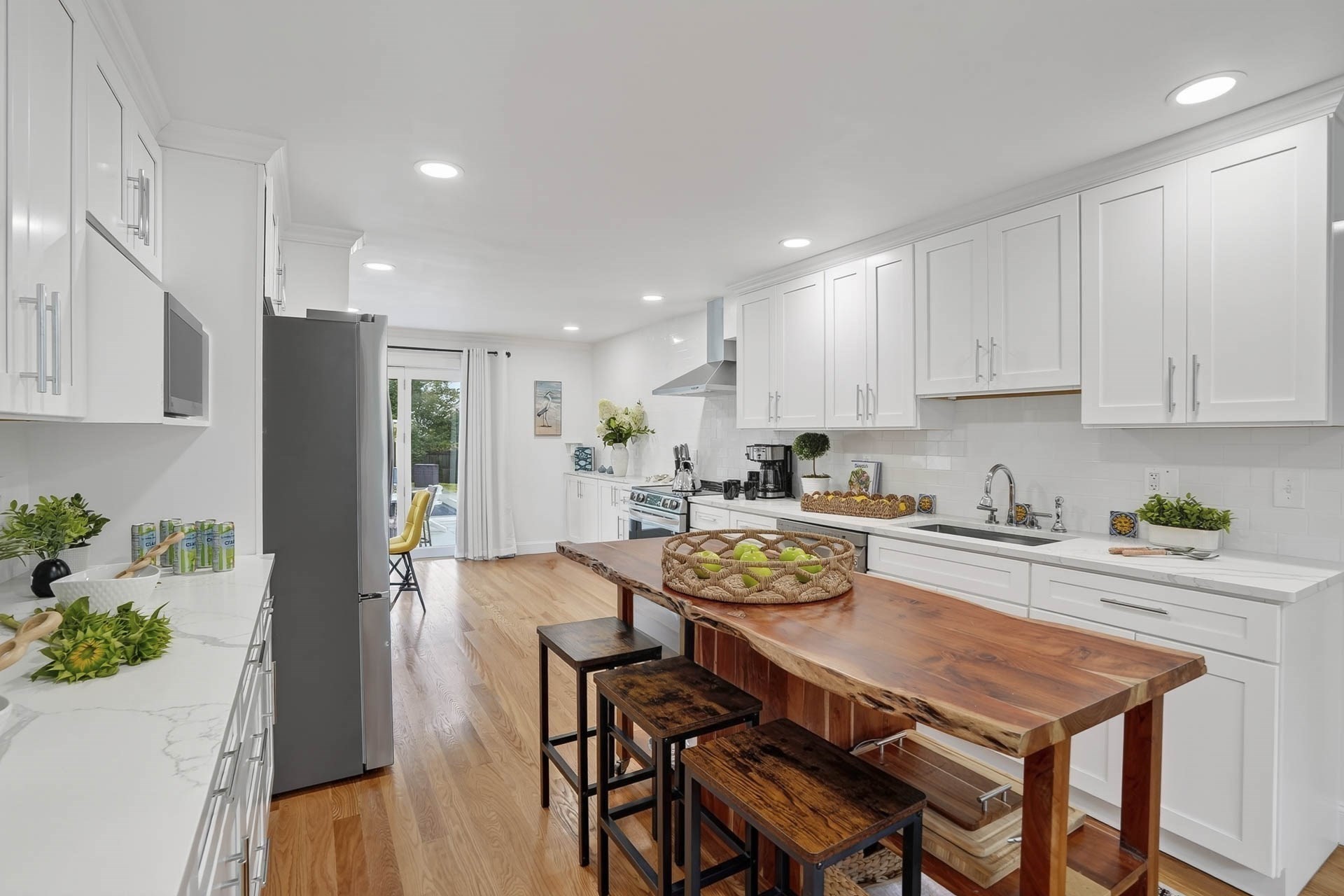 105 Whalers Walk Property Photo 17