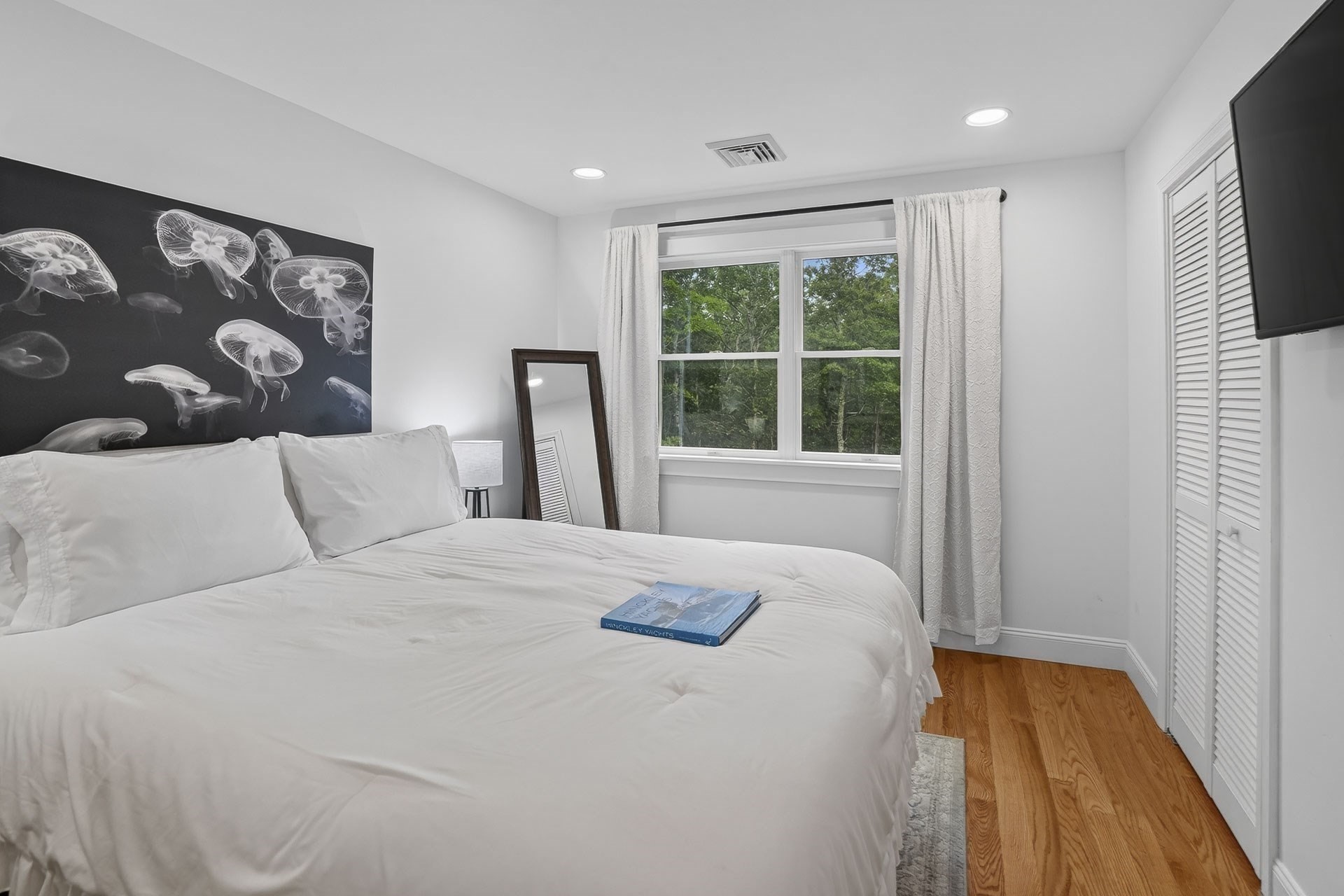 105 Whalers Walk Property Photo 33