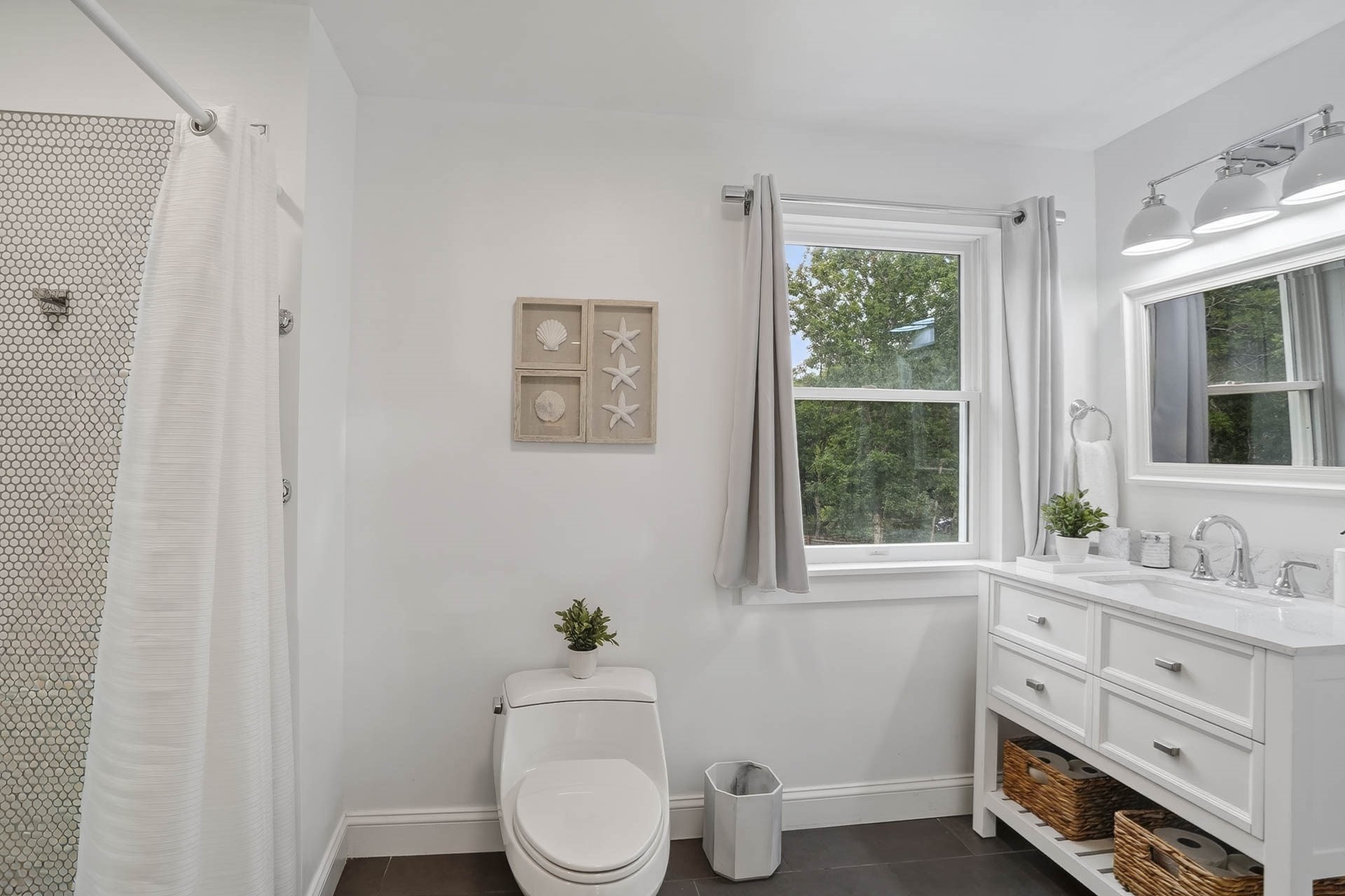 105 Whalers Walk Property Photo 34