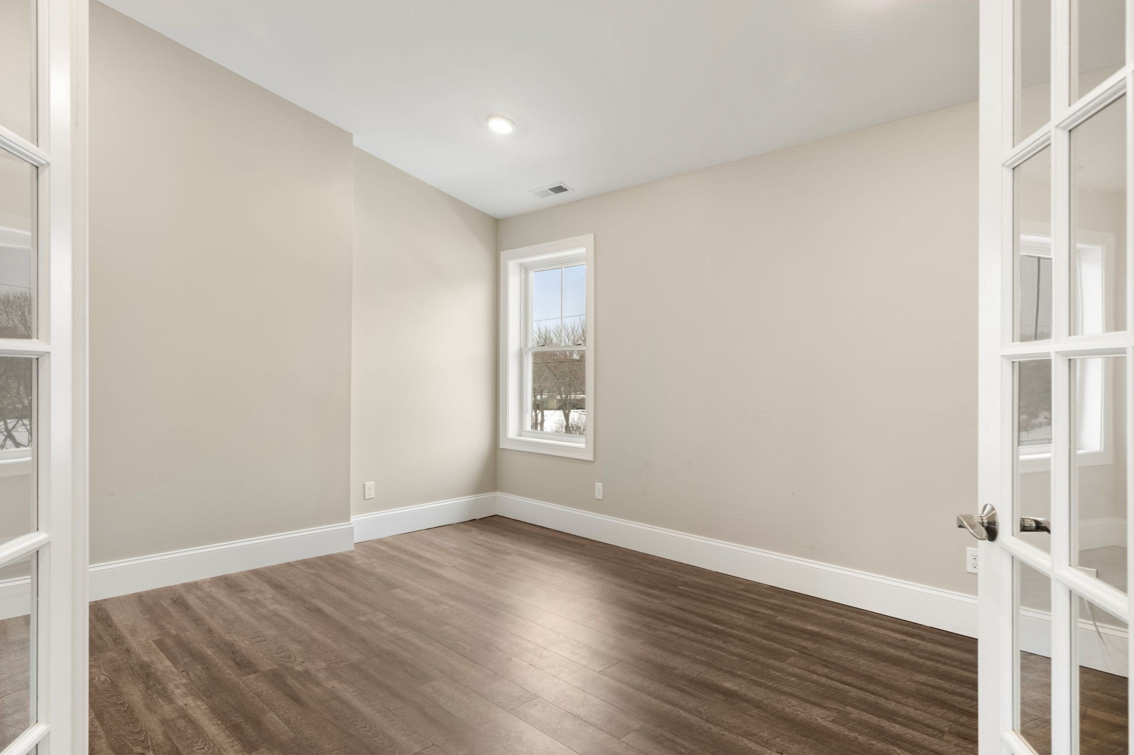 42 Felton St # 7r Property Photo 3