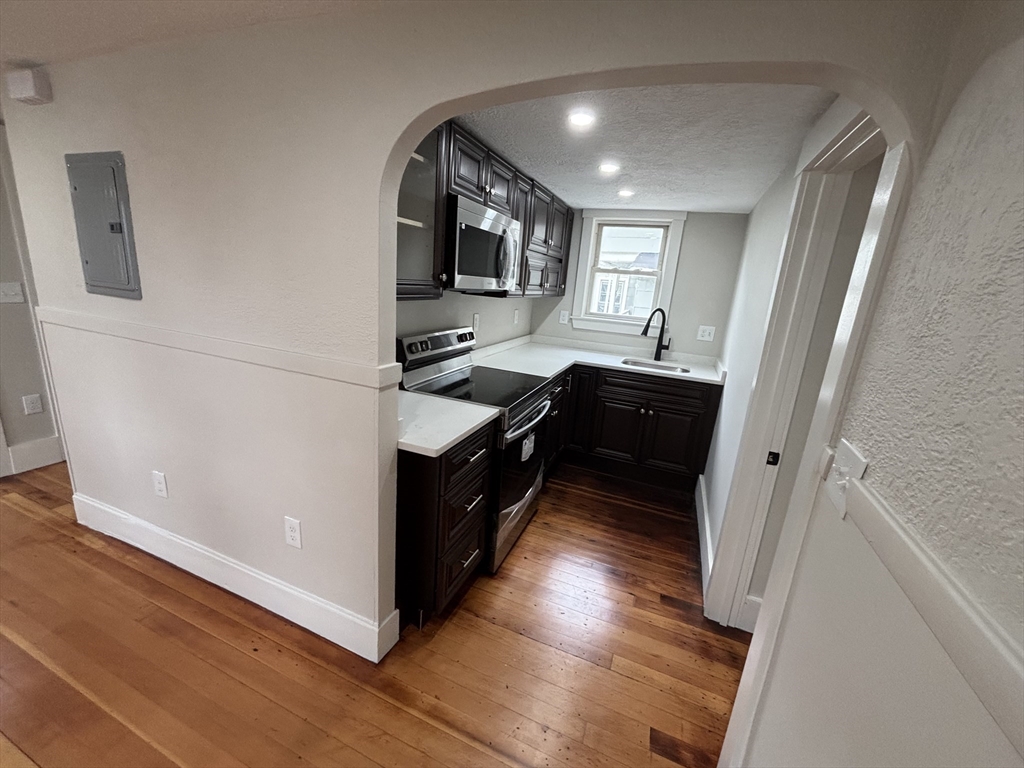 22 Pleasant St Property Photo 4