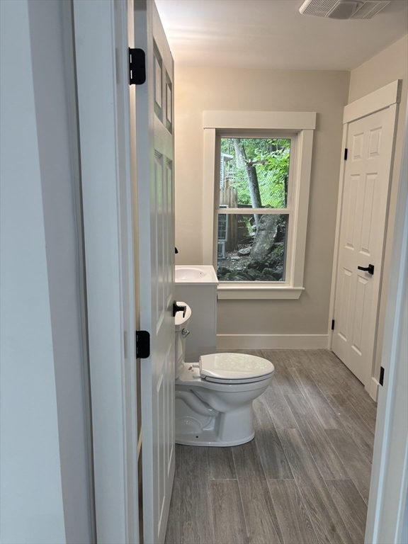 22 Pleasant St Property Photo 8
