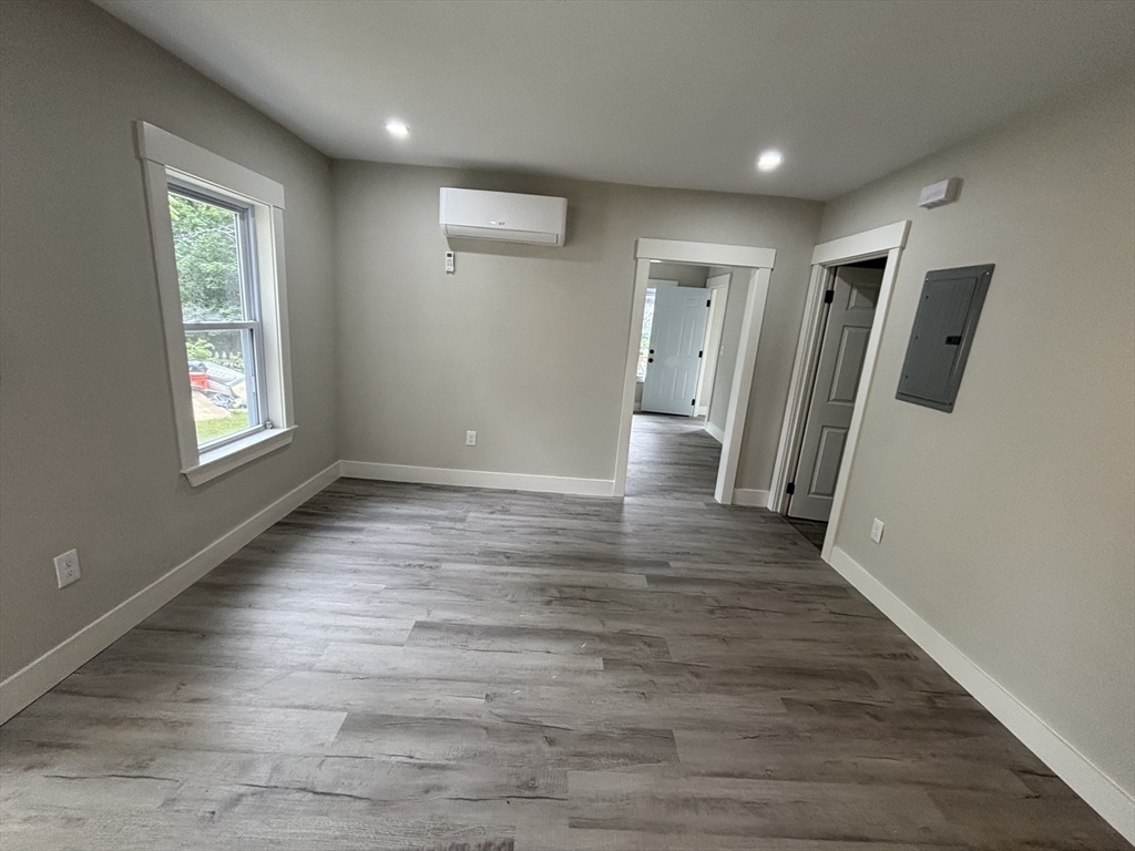 22 Pleasant St Property Photo 16