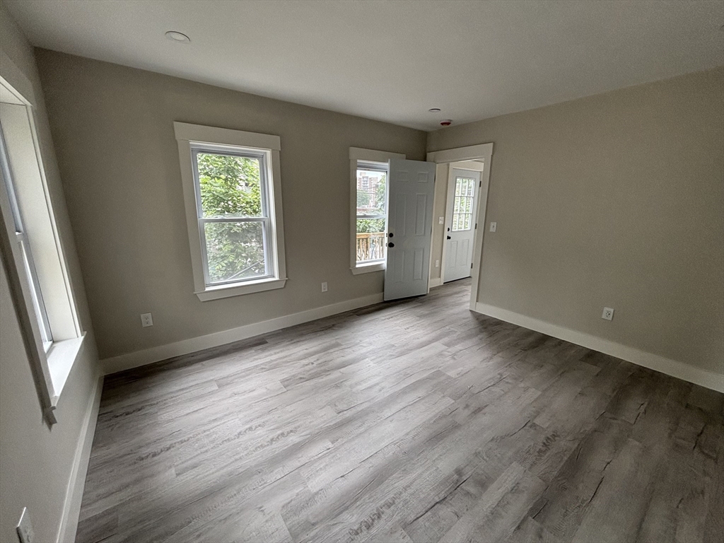 22 Pleasant St Property Photo 23