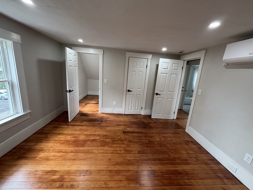 22 Pleasant St Property Photo 27