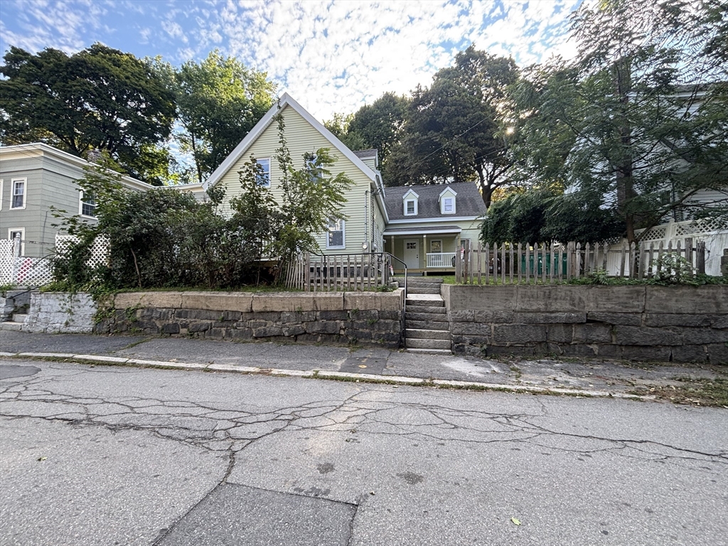 22 Pleasant St Property Photo 36