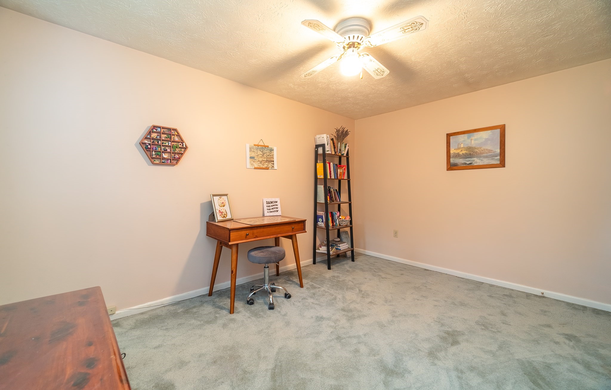 8 Keegan Property Photo 17