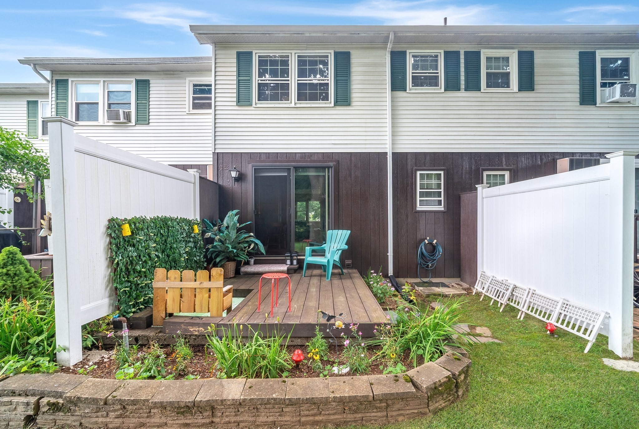 8 Keegan Property Photo 22