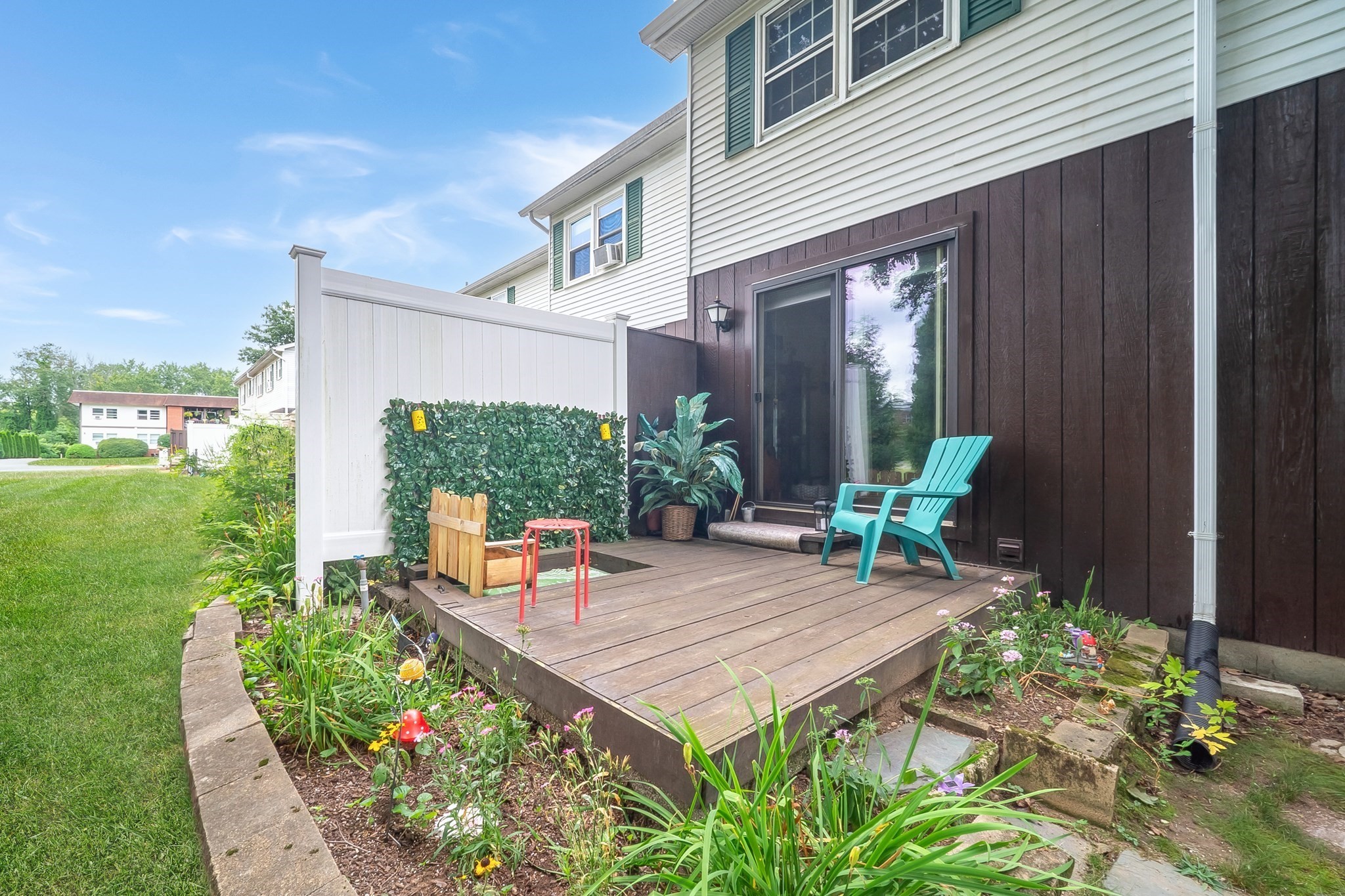 8 Keegan Property Photo 23