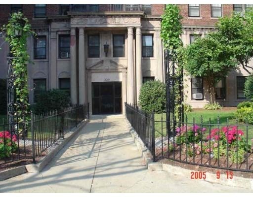 2001 Commonwealth Ave # 6 Property Photo 7