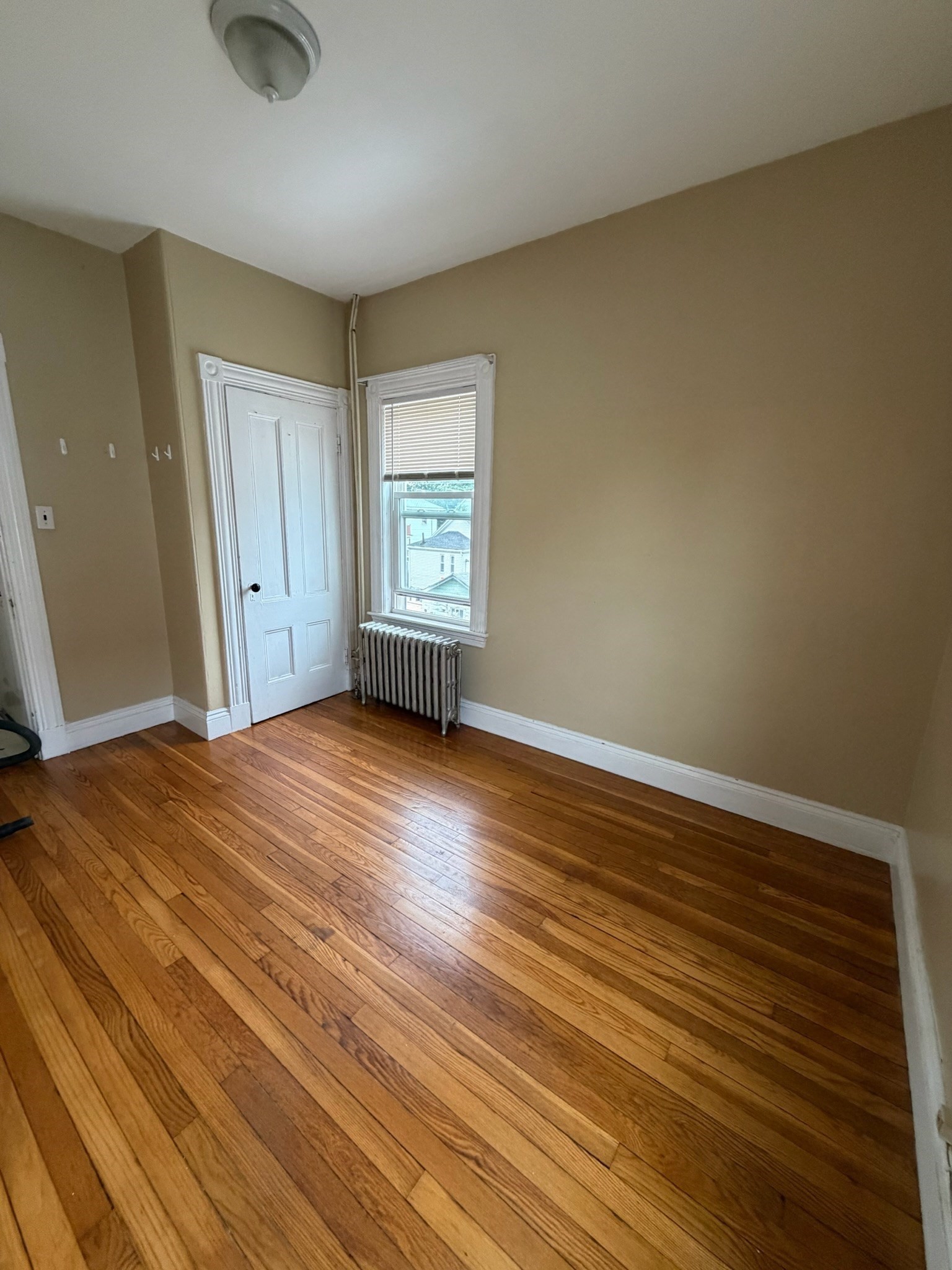 170 Safford St # 2 Property Photo 11