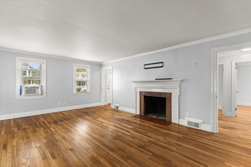 14 Whitehill St Property Photo 6