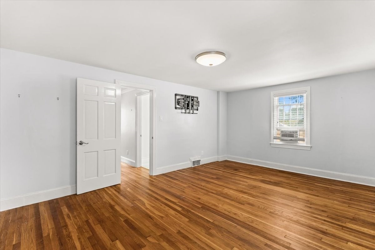 14 Whitehill St Property Photo 25