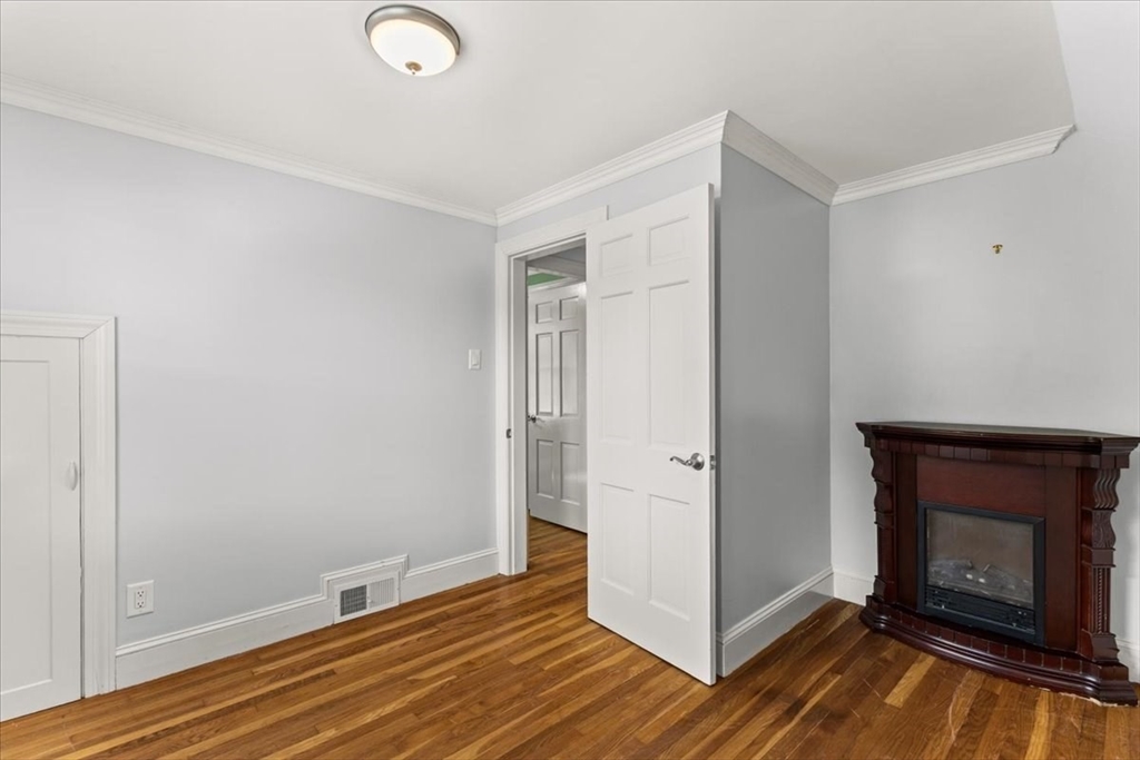 14 Whitehill St Property Photo 30