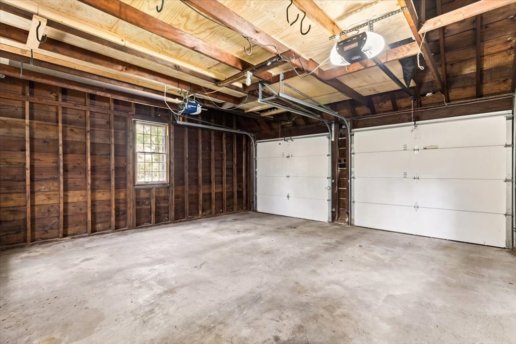 14 Whitehill St Property Photo 37