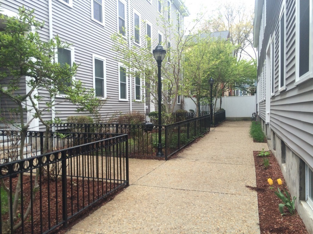 7 Mullins Court # C Property Photo 1