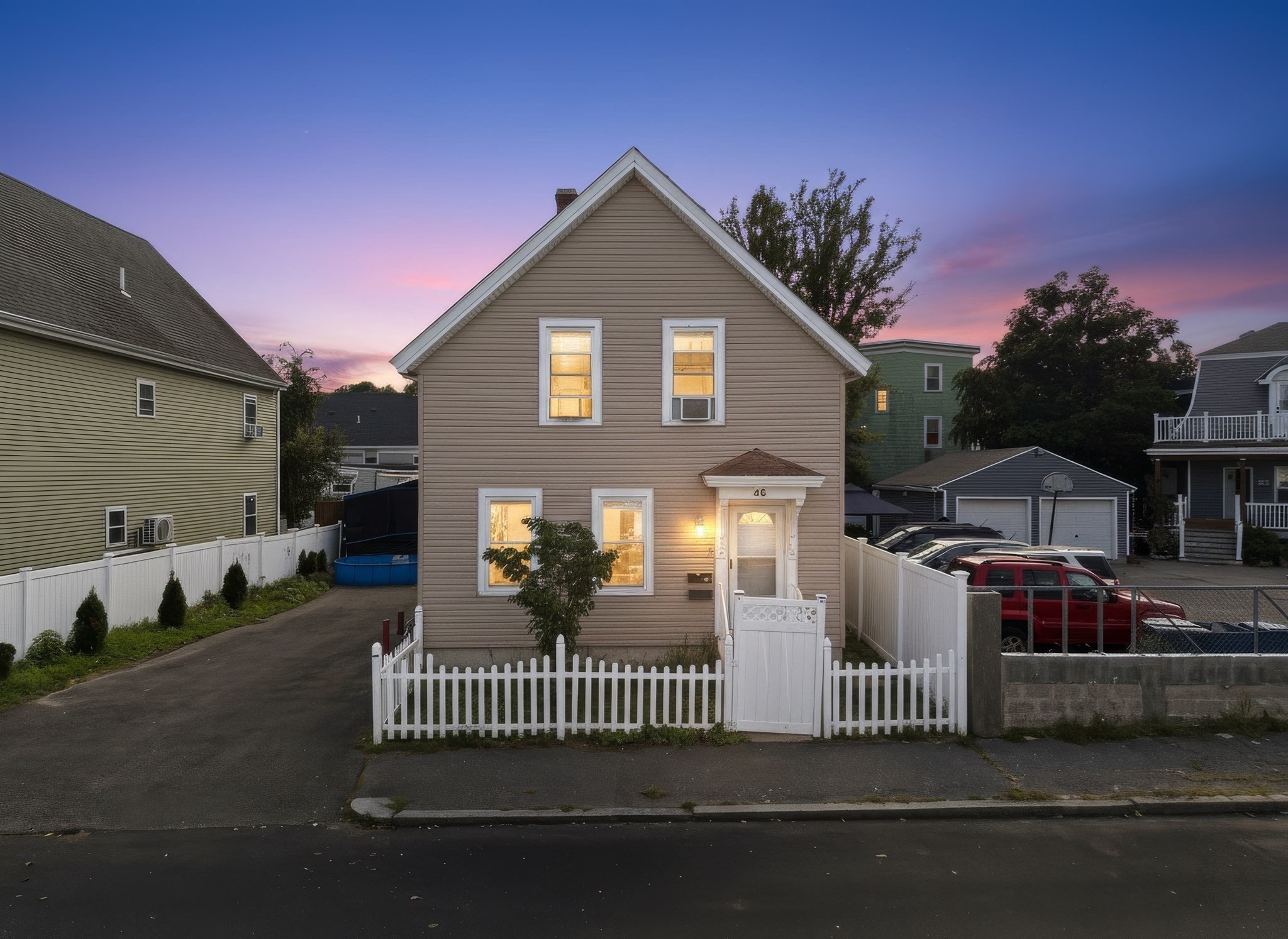 48 Washington St Property Photo 3