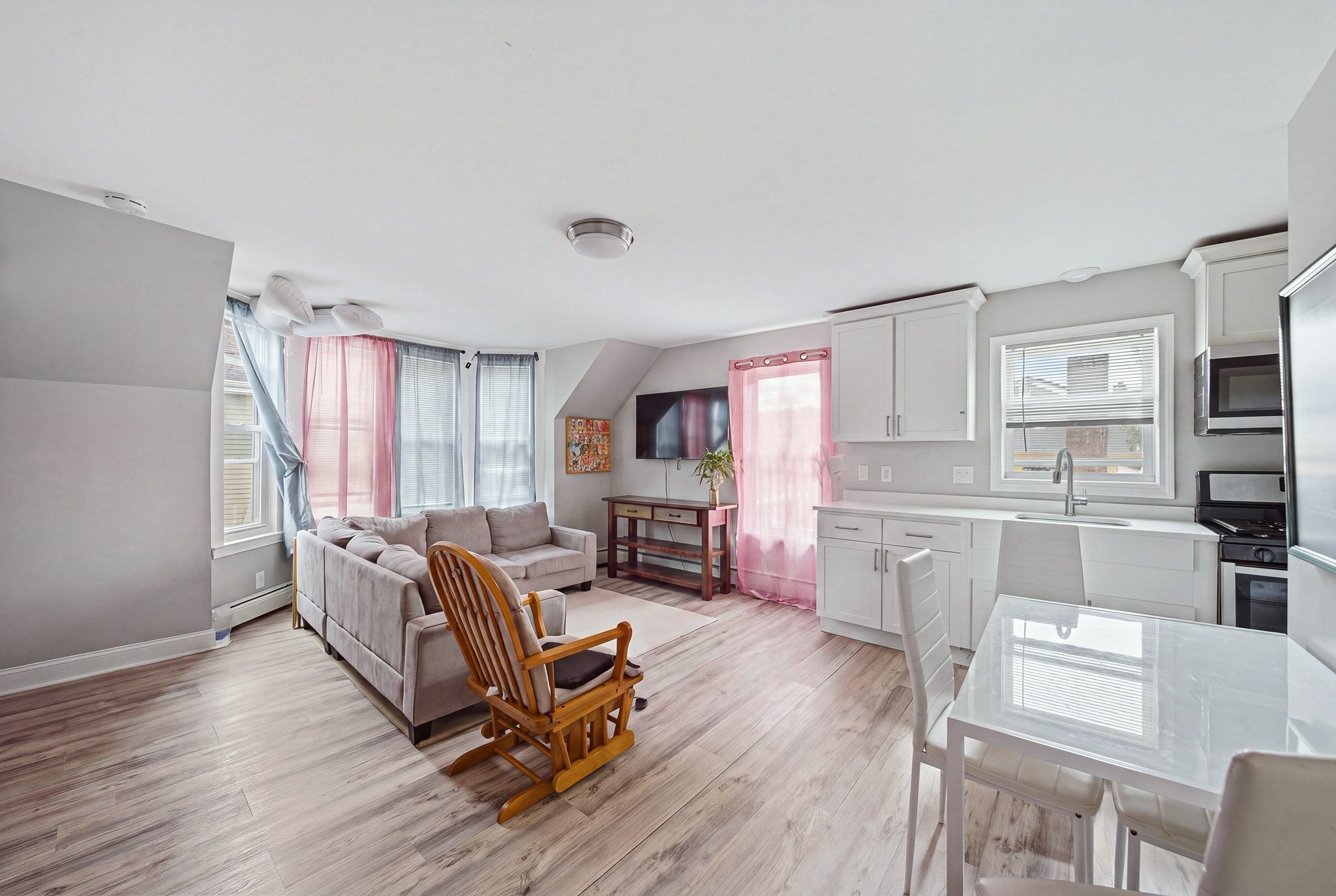 48 Washington St Property Photo 18