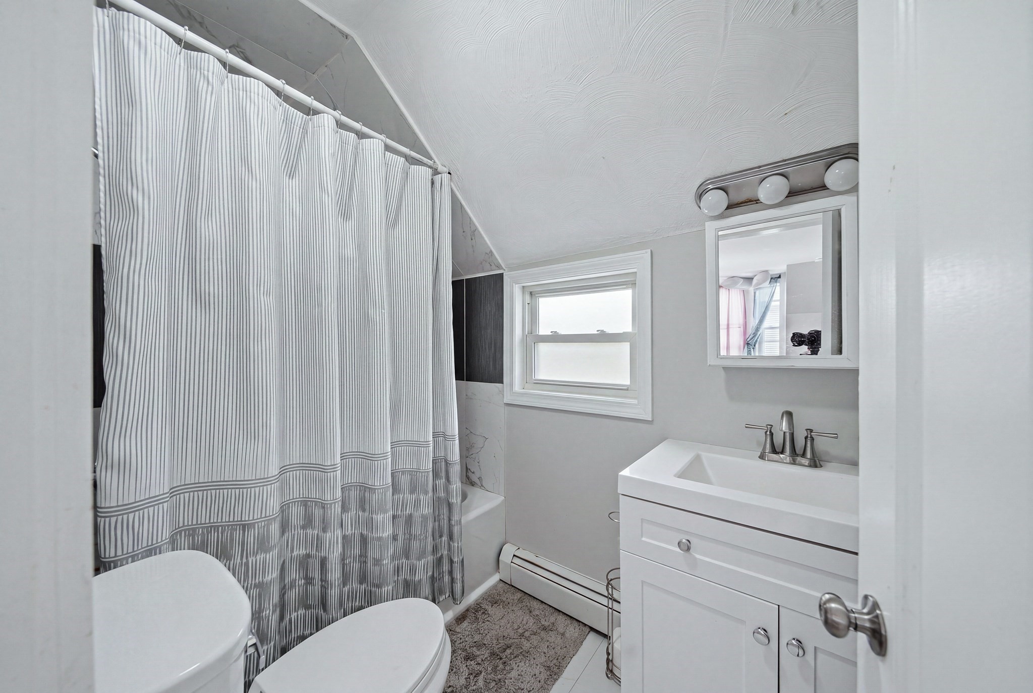 48 Washington St Property Photo 23