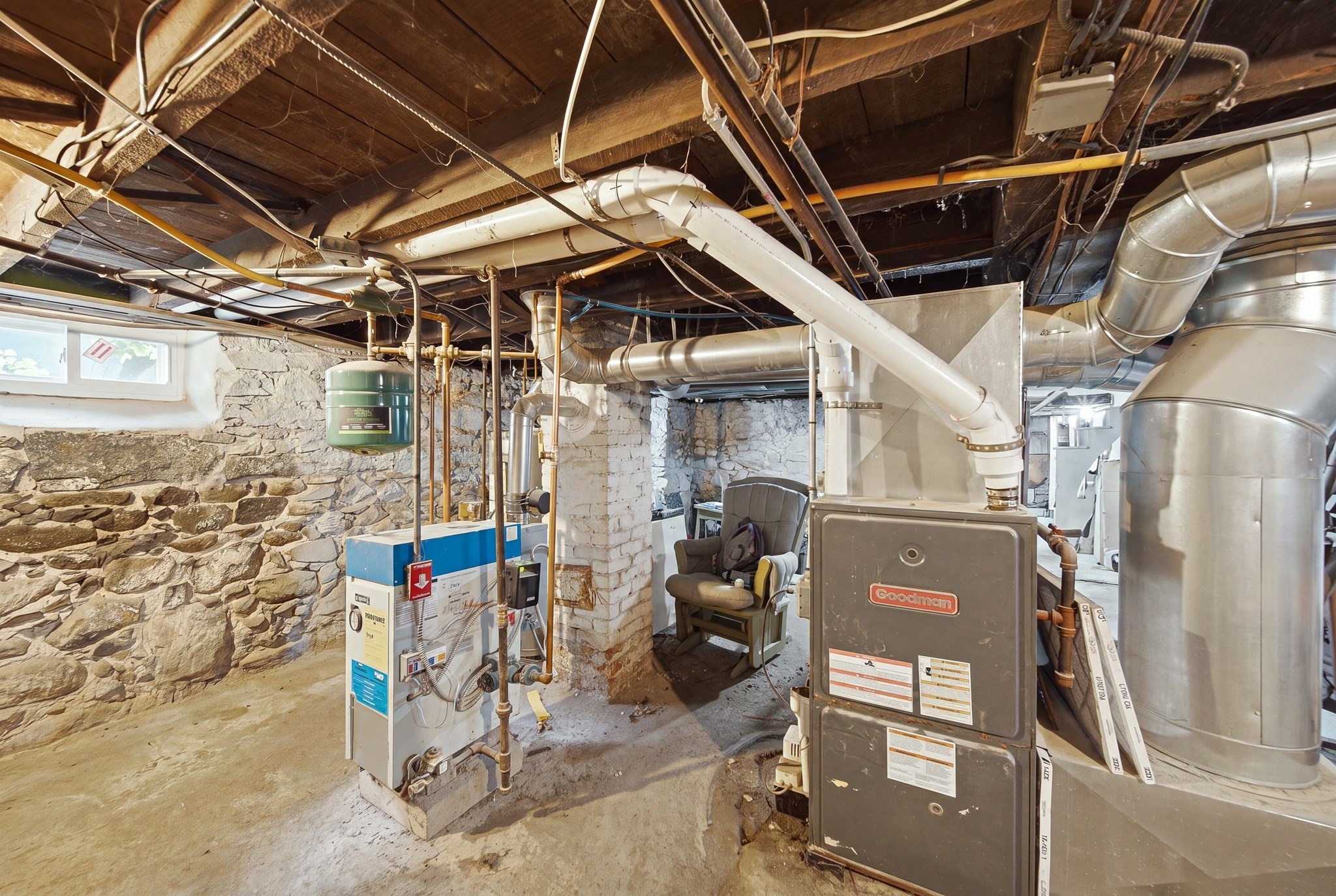 48 Washington St Property Photo 25