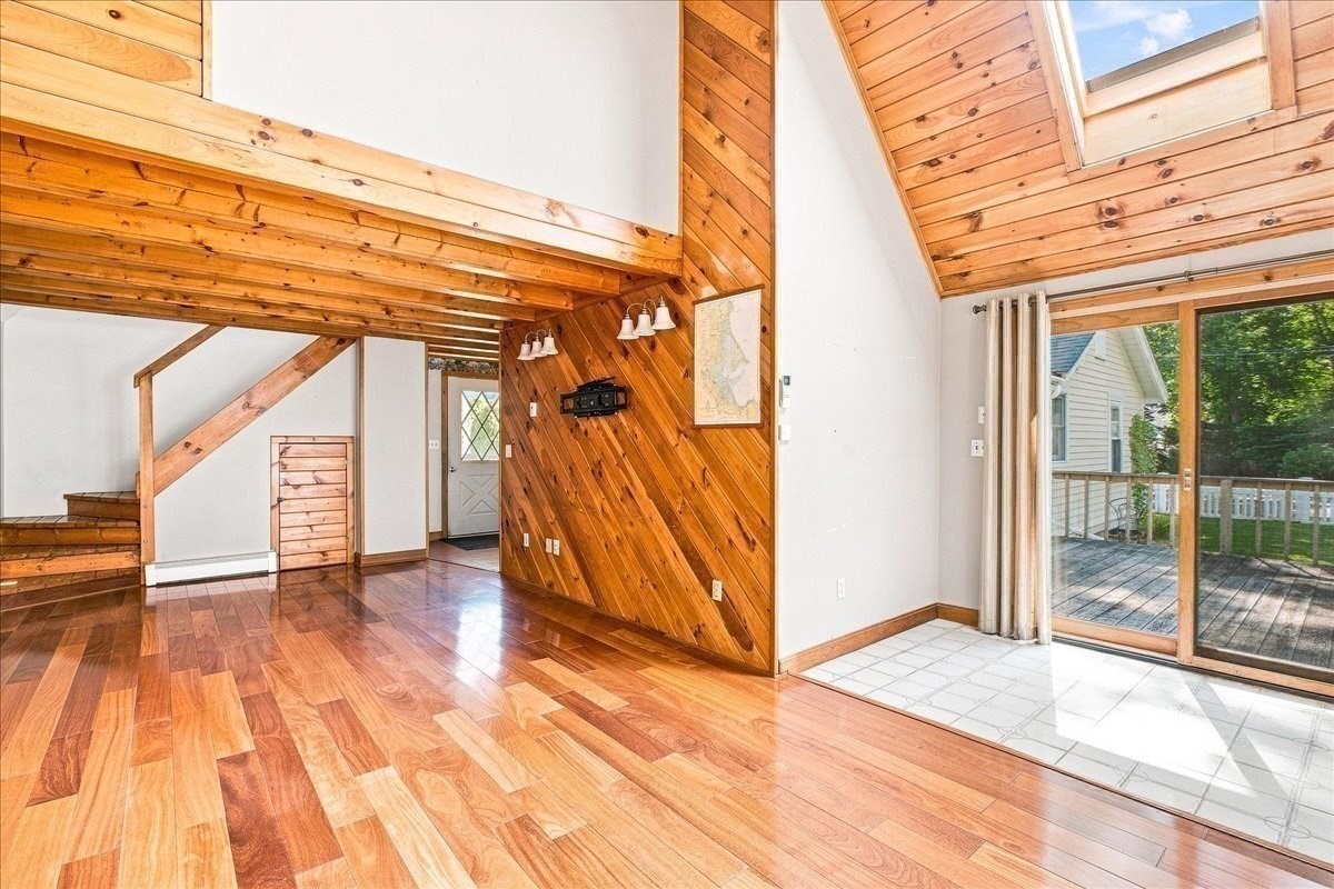2 Bartlett Ave Property Photo 22
