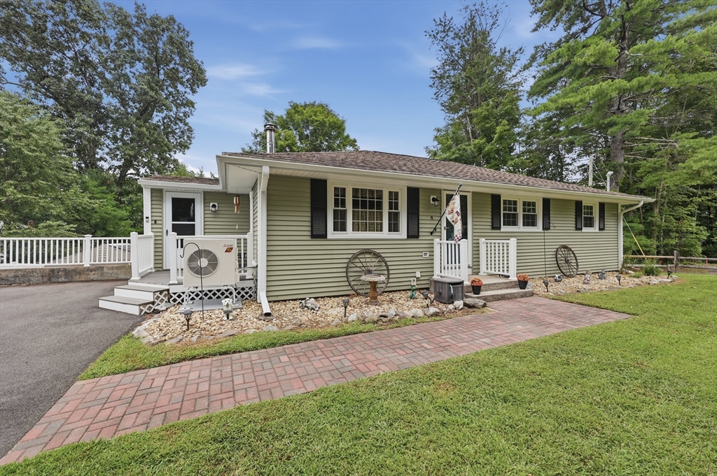 4 Olive Dr Property Photo 1