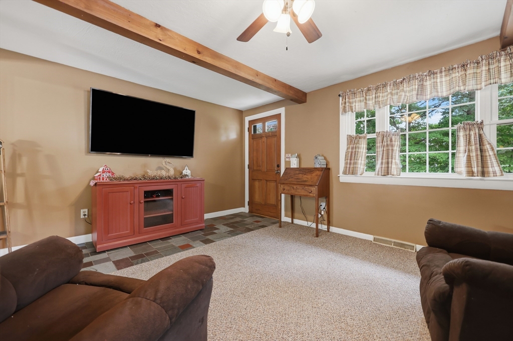 4 Olive Dr Property Photo 14