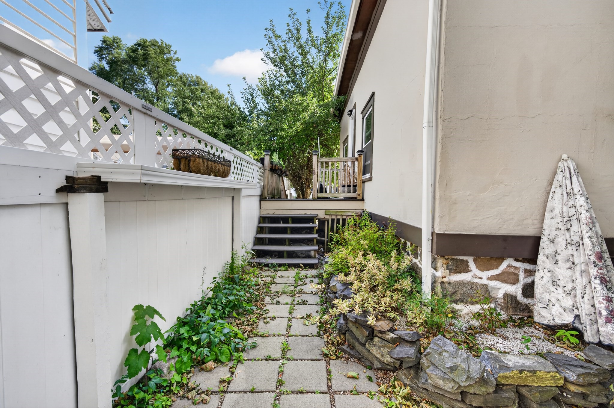 103 B Street Property Photo 41