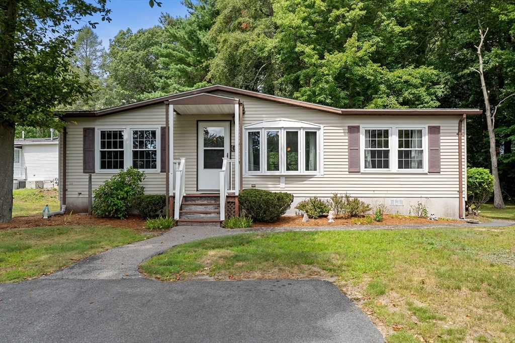 6 Cyrpess Circle Property Photo 1