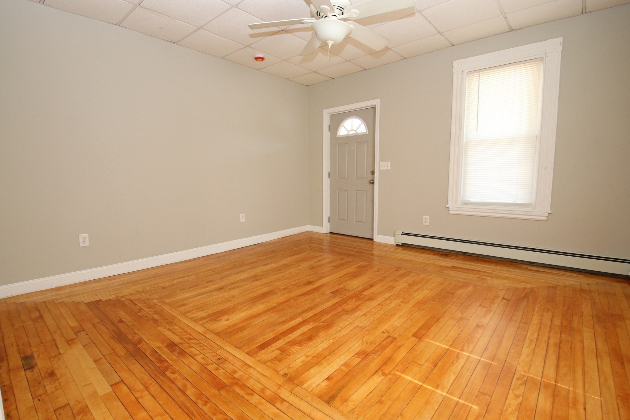 601 Lincoln Avenue Property Photo 5