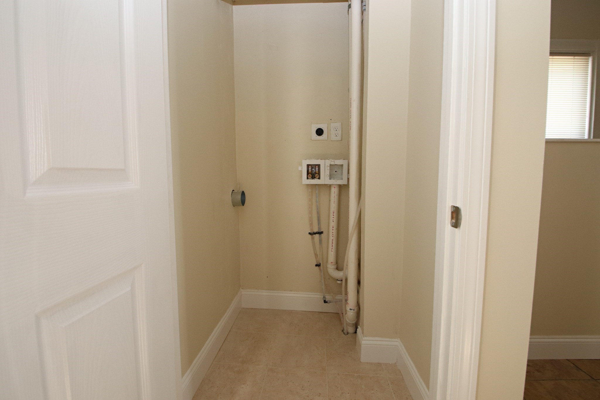 601 Lincoln Avenue Property Photo 23