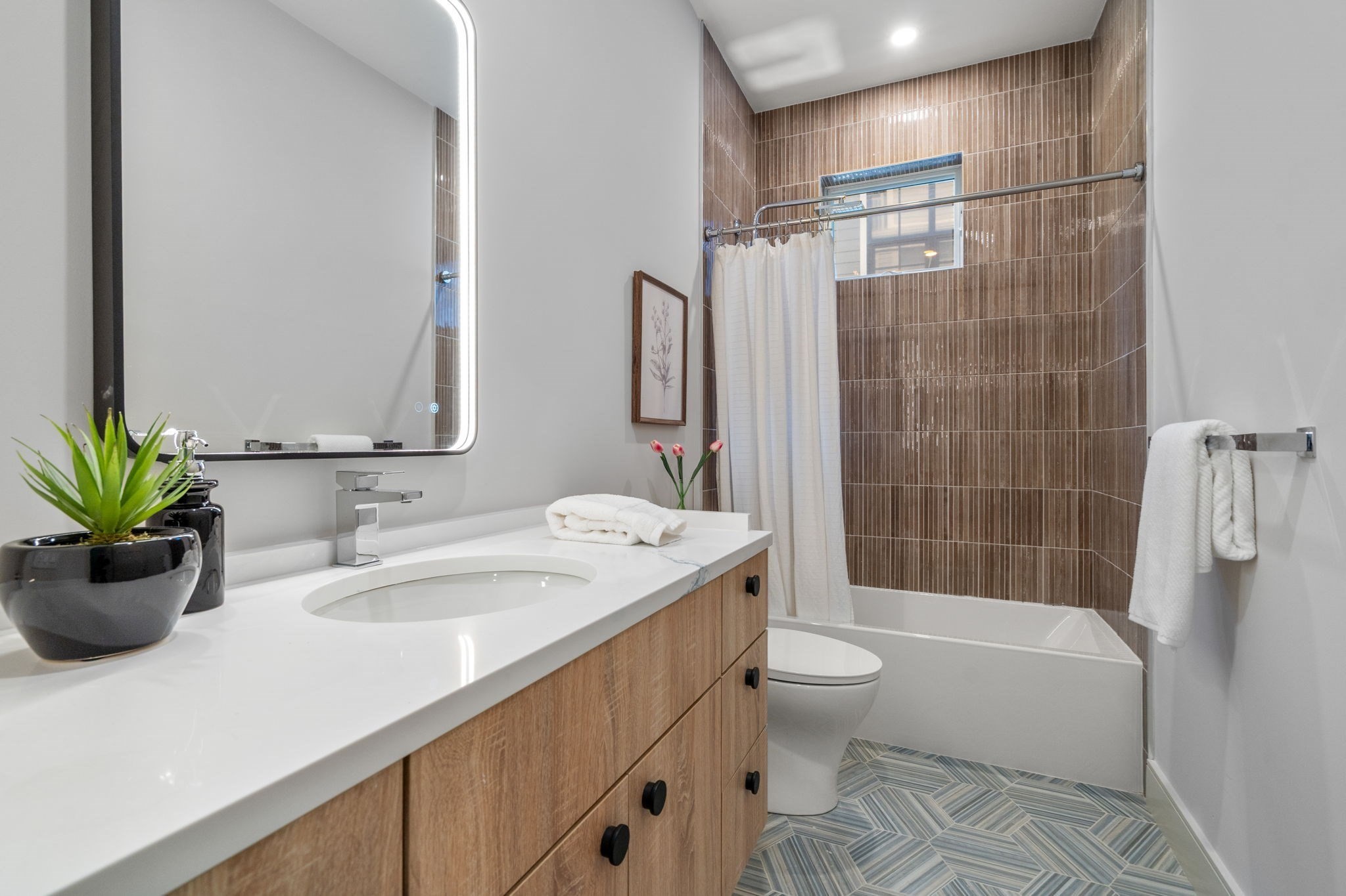 37 Pearl Street # 4 Property Photo 6