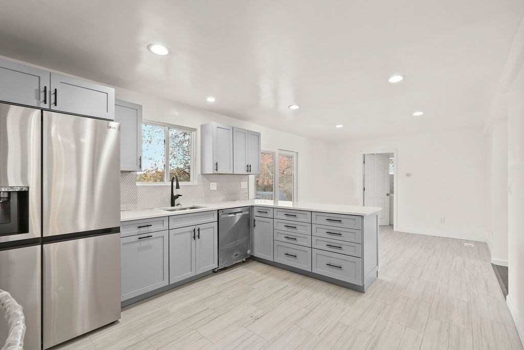 5 Trenton St Property Photo 7