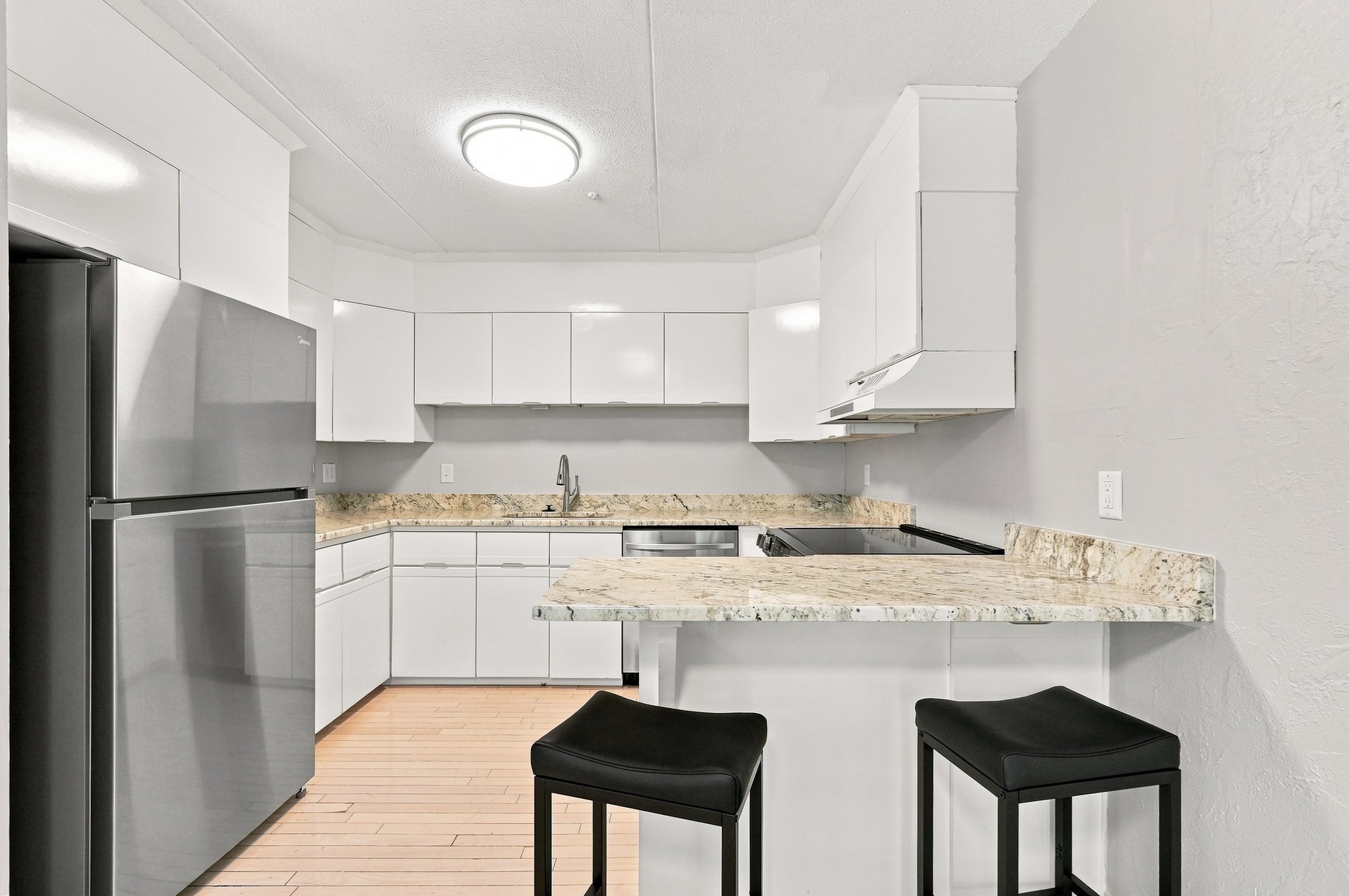 55 Tall Oaks Drive # L8 Property Photo 8
