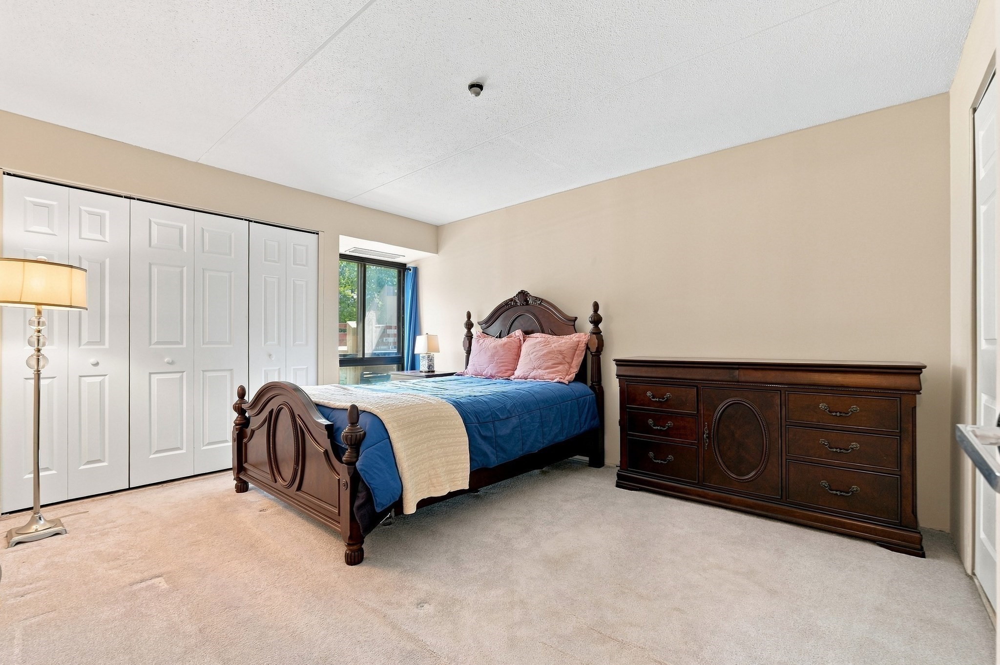 55 Tall Oaks Drive # L8 Property Photo 21