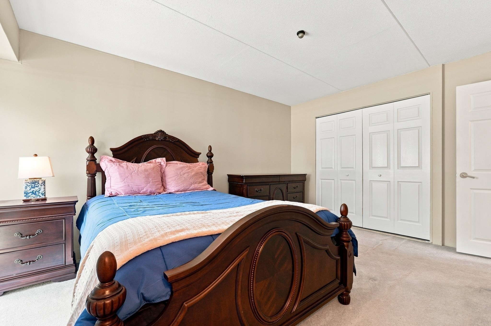 55 Tall Oaks Drive # L8 Property Photo 22