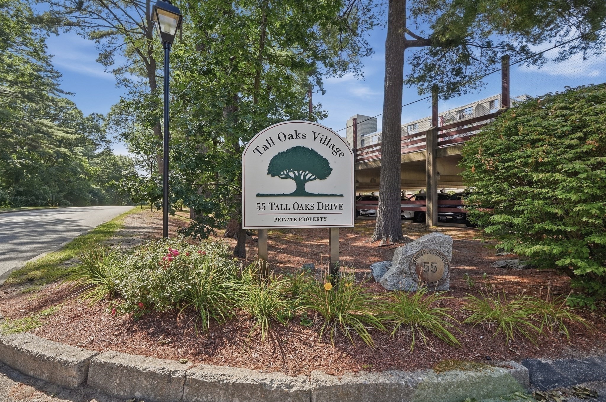 55 Tall Oaks Drive # L8 Property Photo 25