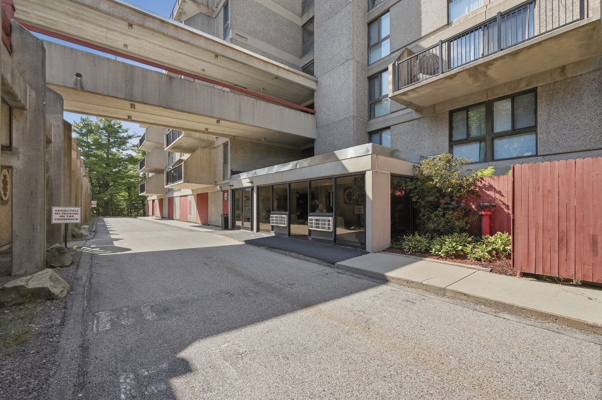 55 Tall Oaks Drive # L8 Property Photo 27