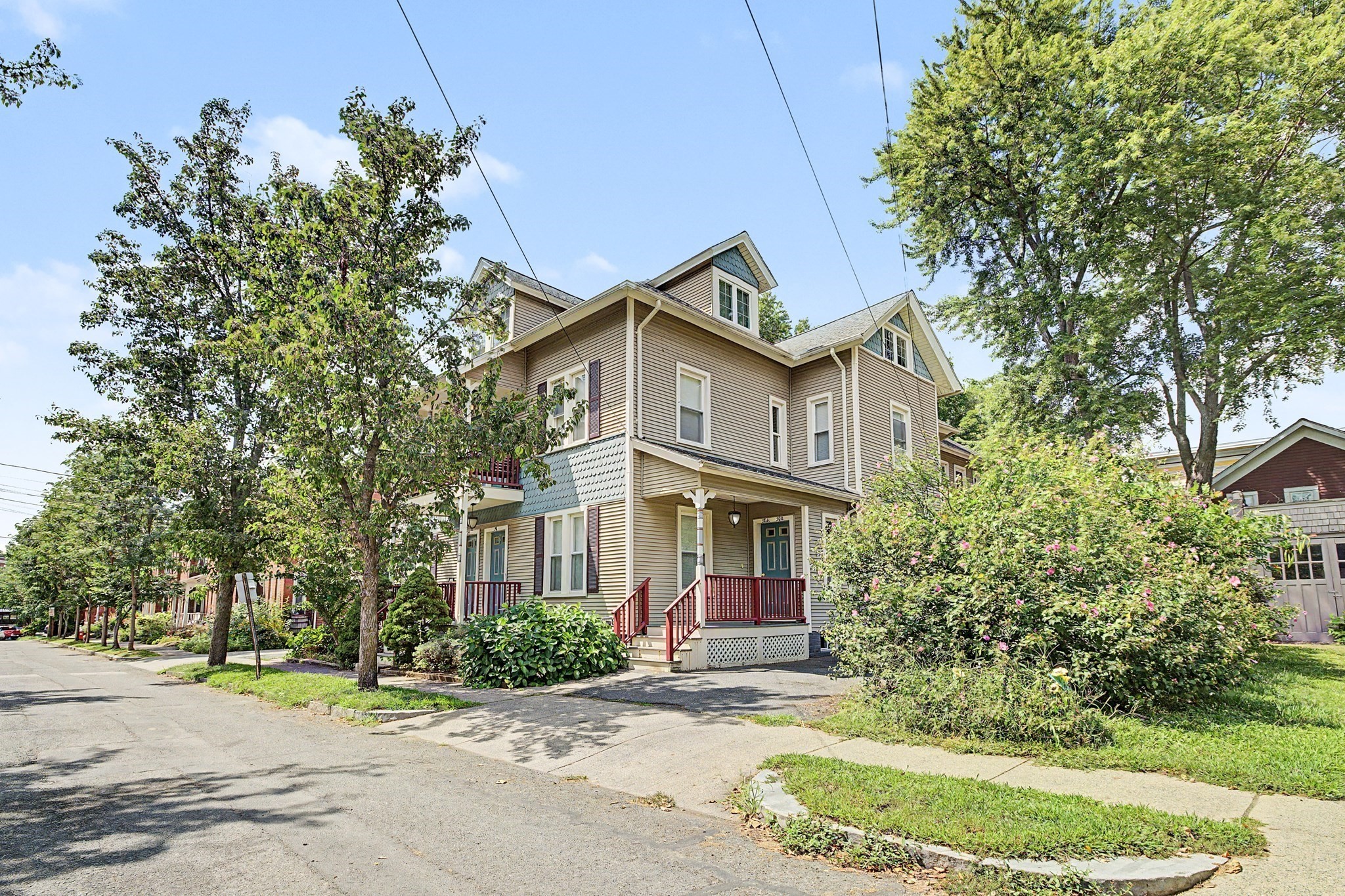30 Graves Avenue # A Property Photo 2
