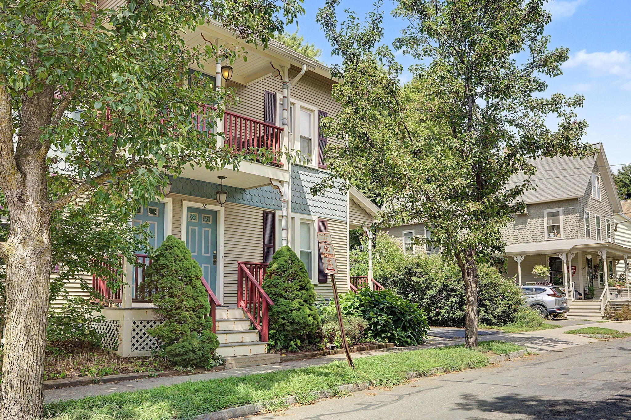 30 Graves Avenue # A Property Photo 6