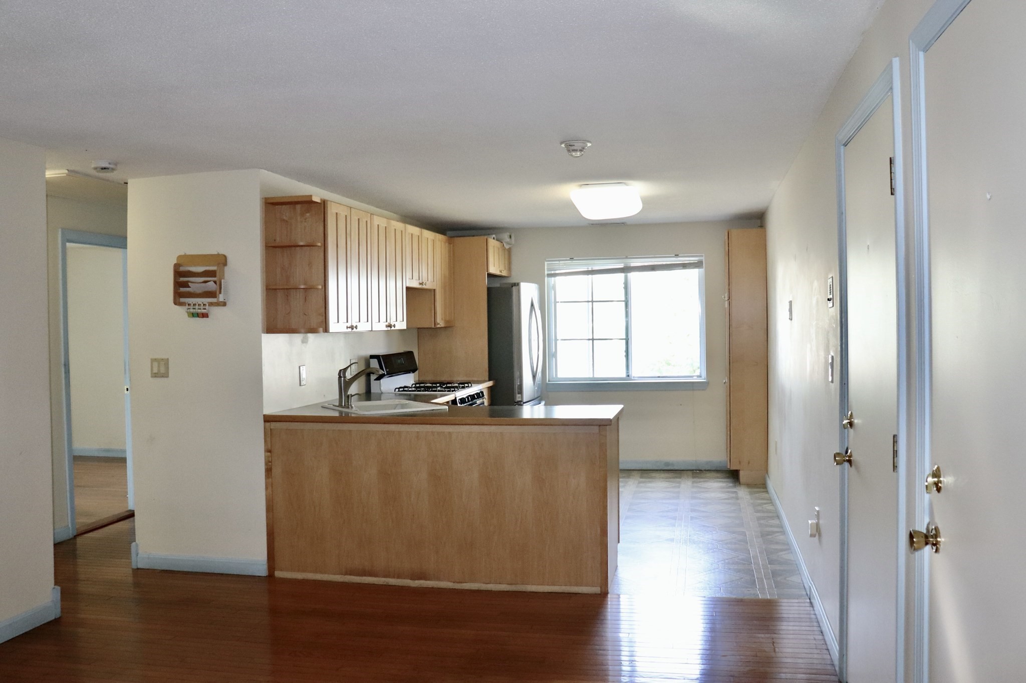 38 Walker St # 12 Property Photo 4