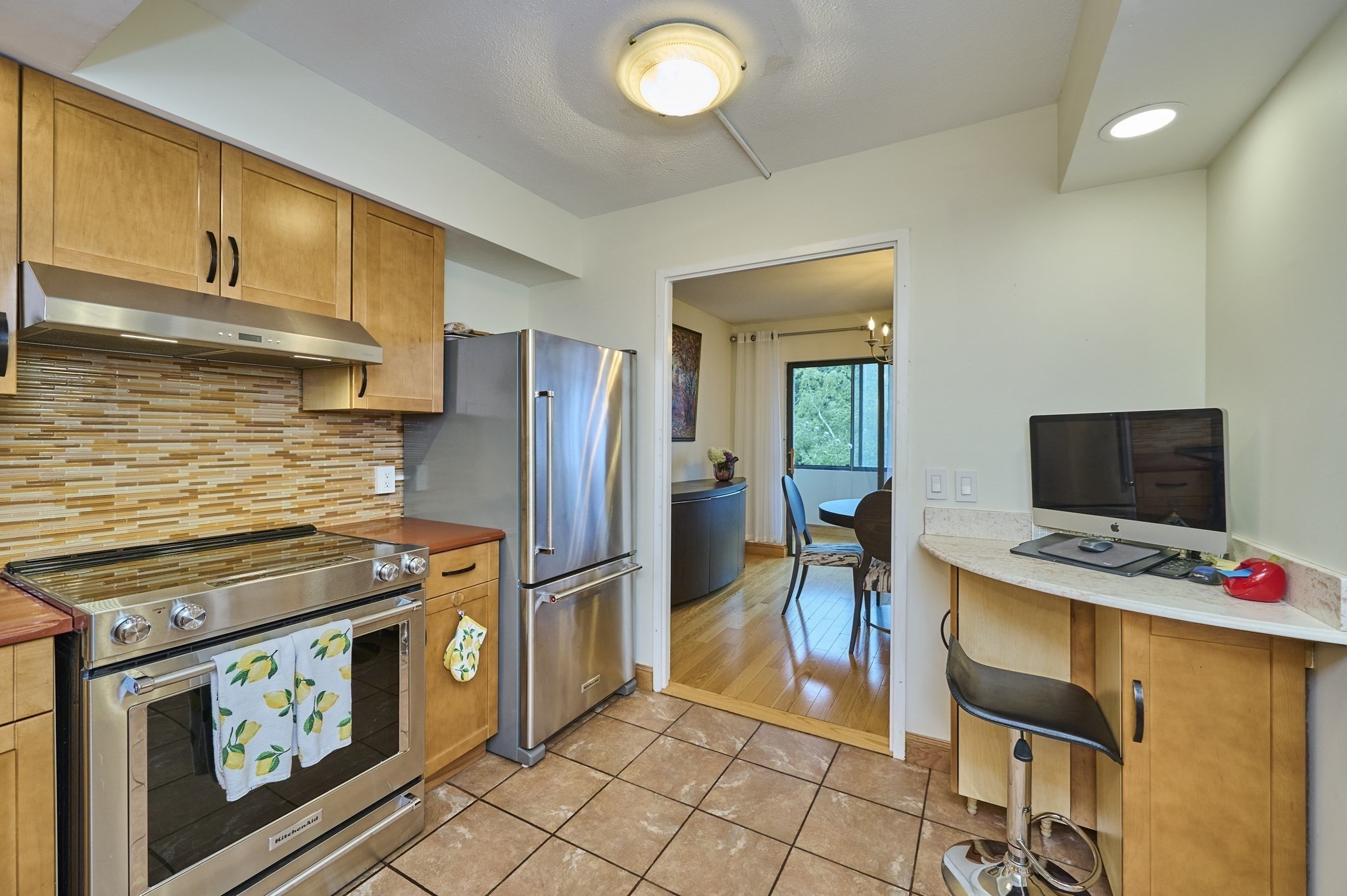 250 Hammond Pond Parkway # 609s Property Photo 7