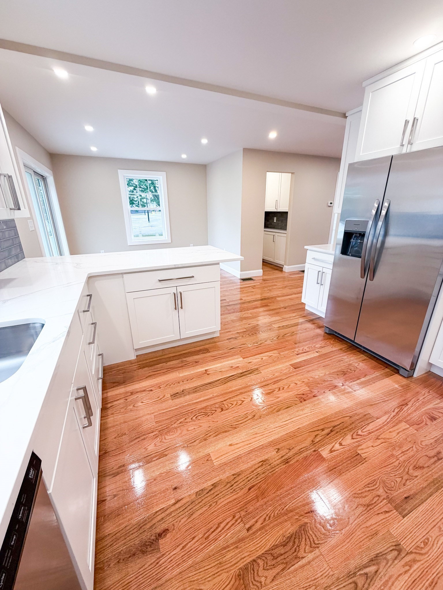 59 Sparks Street Property Photo 4