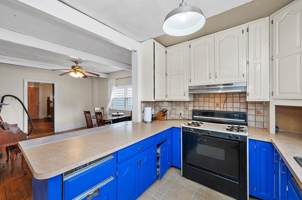 9 Liberty Hill Ave Property Photo 1